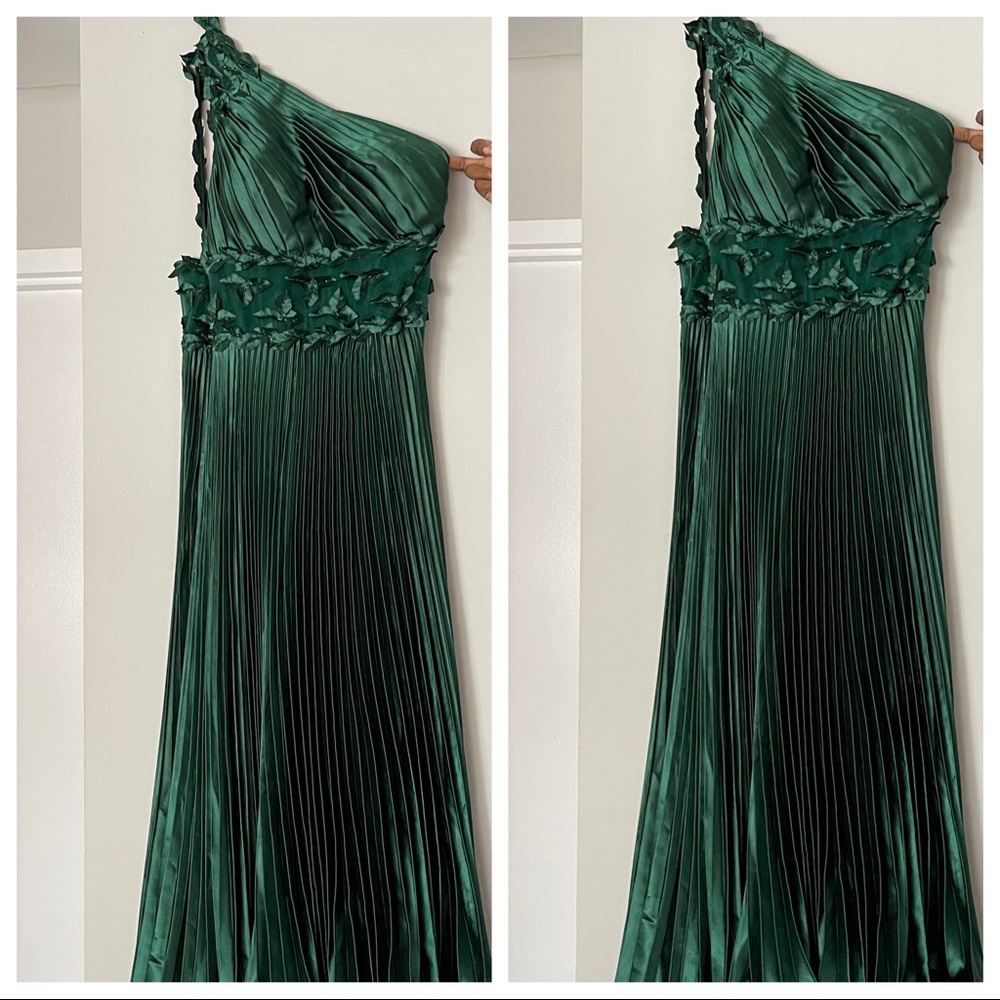 Beautiful gown 2XL